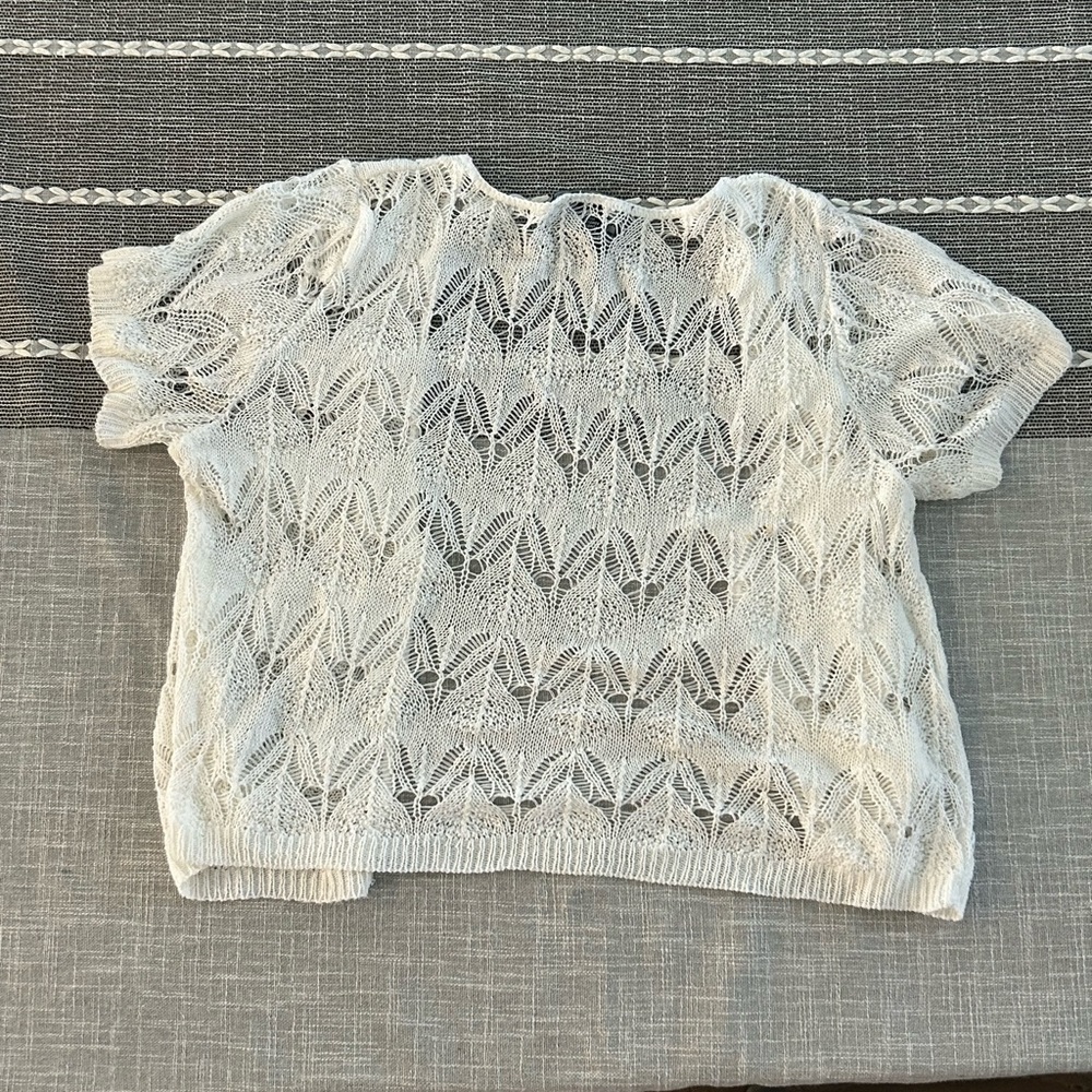 Brand: Isabella Rodriguez size: medium color: white